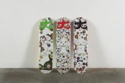 Takashi Murakami X Supreme Skate Decks (2007) - Set Of 3 15 Takashi Murakami X Supreme Skate Decks (2007) - Set Of 3 -Westwing Shop 8523656 1