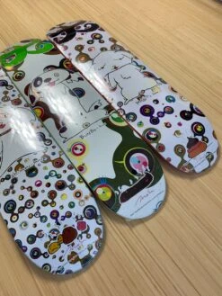 Takashi Murakami X Supreme Skate Decks (2007) - Set Of 3 12 Takashi Murakami X Supreme Skate Decks (2007) - Set Of 3 -Westwing Shop IMG 2736 053bd30e d2ec 4501 a68a 7c65014db26b