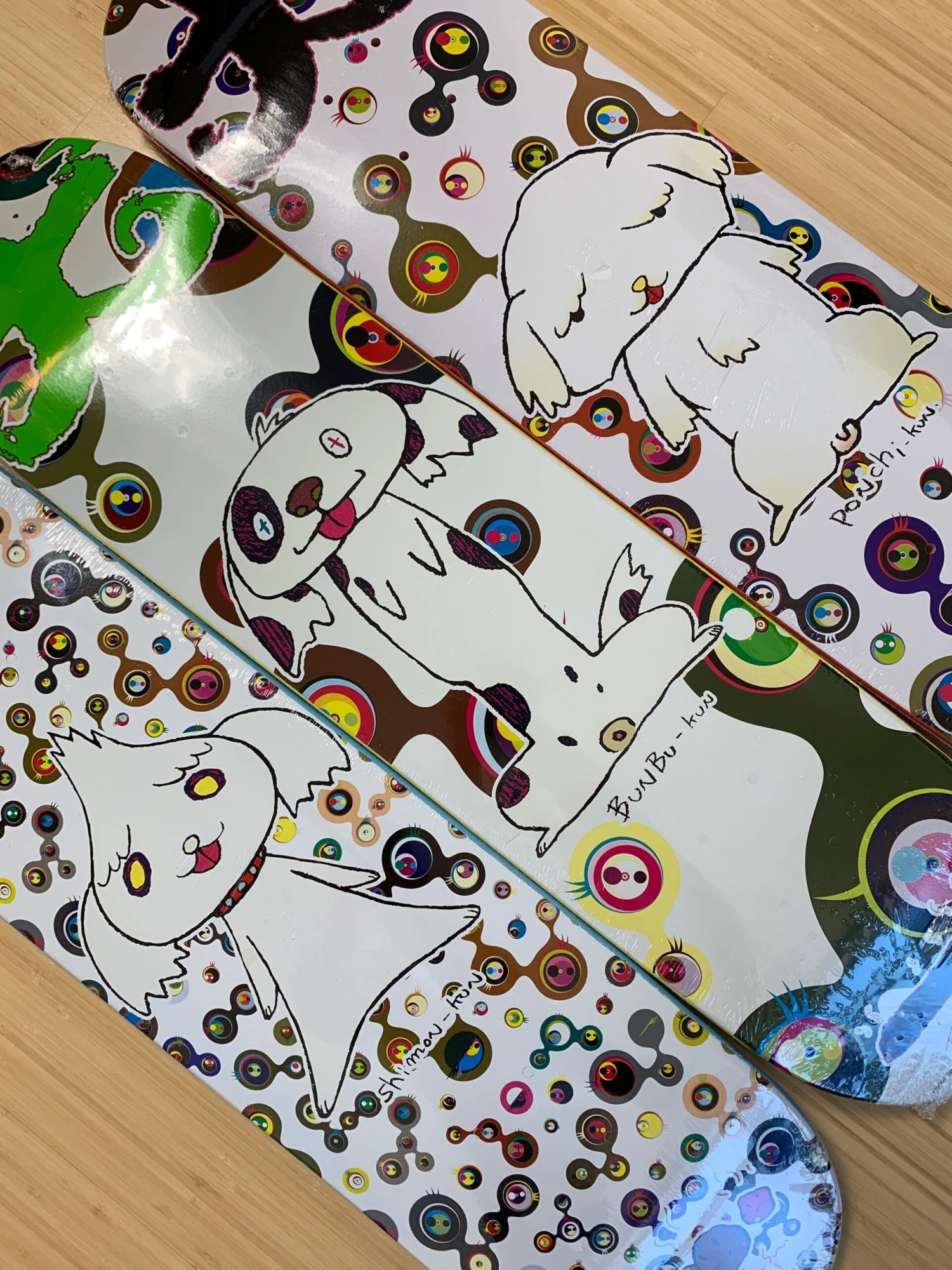 Takashi Murakami X Supreme Skate Decks (2007) - Set Of 3 7 Takashi Murakami X Supreme Skate Decks (2007) - Set Of 3 – Bild 7