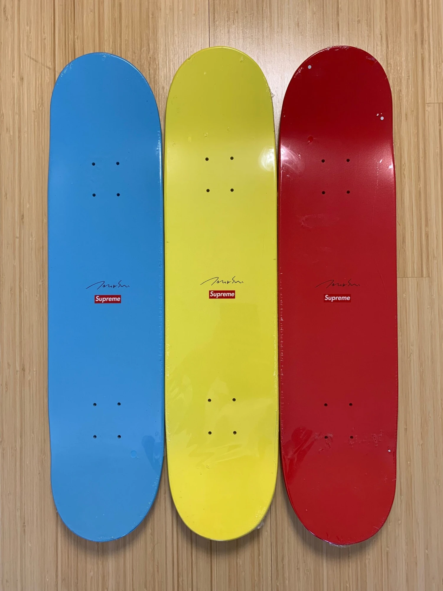 Takashi Murakami X Supreme Skate Decks (2007) - Set Of 3 3 Takashi Murakami X Supreme Skate Decks (2007) - Set Of 3 – Bild 3