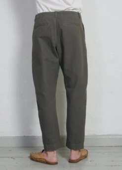 TRYGVE | Wide Cut Cropped Trousers | Green Grey -Westwing Shop trygve wide cut cropped trousers green grey hansen garments 517748